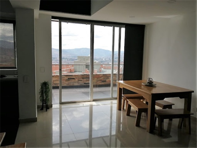 Apartamento en venta en Loma Del Barro, Envigado · foto 2 de 24