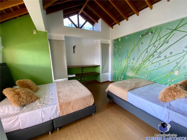 Casa de 4 alcobas en venta en Loma Del Escobero, Envigado · foto 16 de 16
