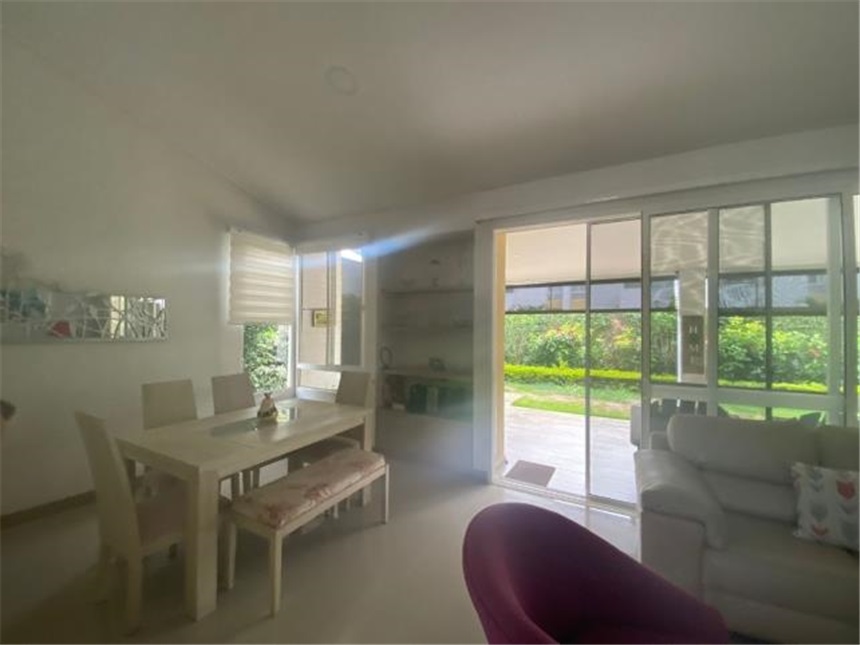Casa de 3 alcobas en venta en Ciudad Country, Jamundí, 350 m² · foto 3 de 24