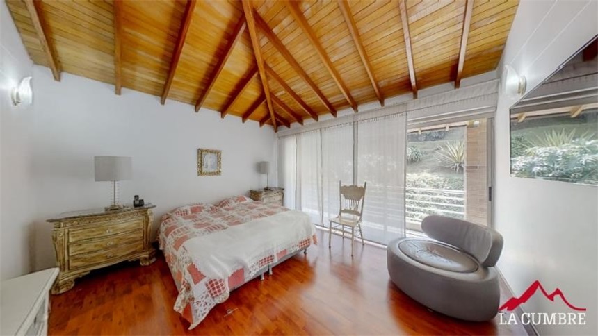 Casa en arriendo en El Poblado, Medellín · foto 12 de 16