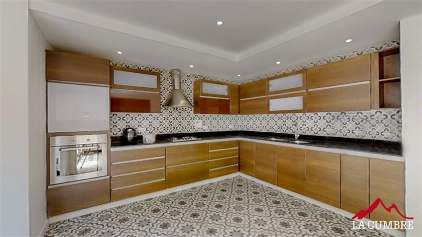 Apartamento de 3 alcobas en arriendo en Altos Del Poblado, Medellín, 250 m² · foto 6 de 12
