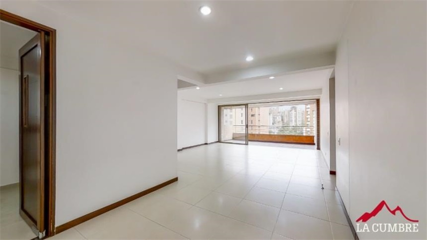Apartamento de 3 alcobas en arriendo en La Florida, Medellín, 172 m² · foto 4 de 10