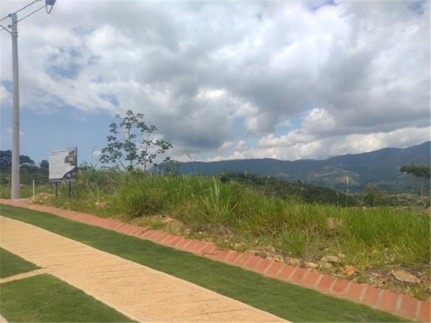 Lote en venta en Ruitoque, Girón, 1150 m² · foto 4 de 16