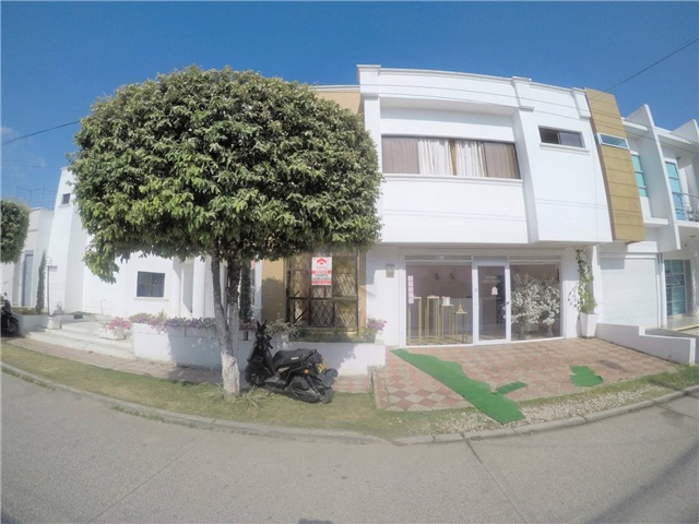 Casa en venta en La Castellana, Montería · foto 2 de 2