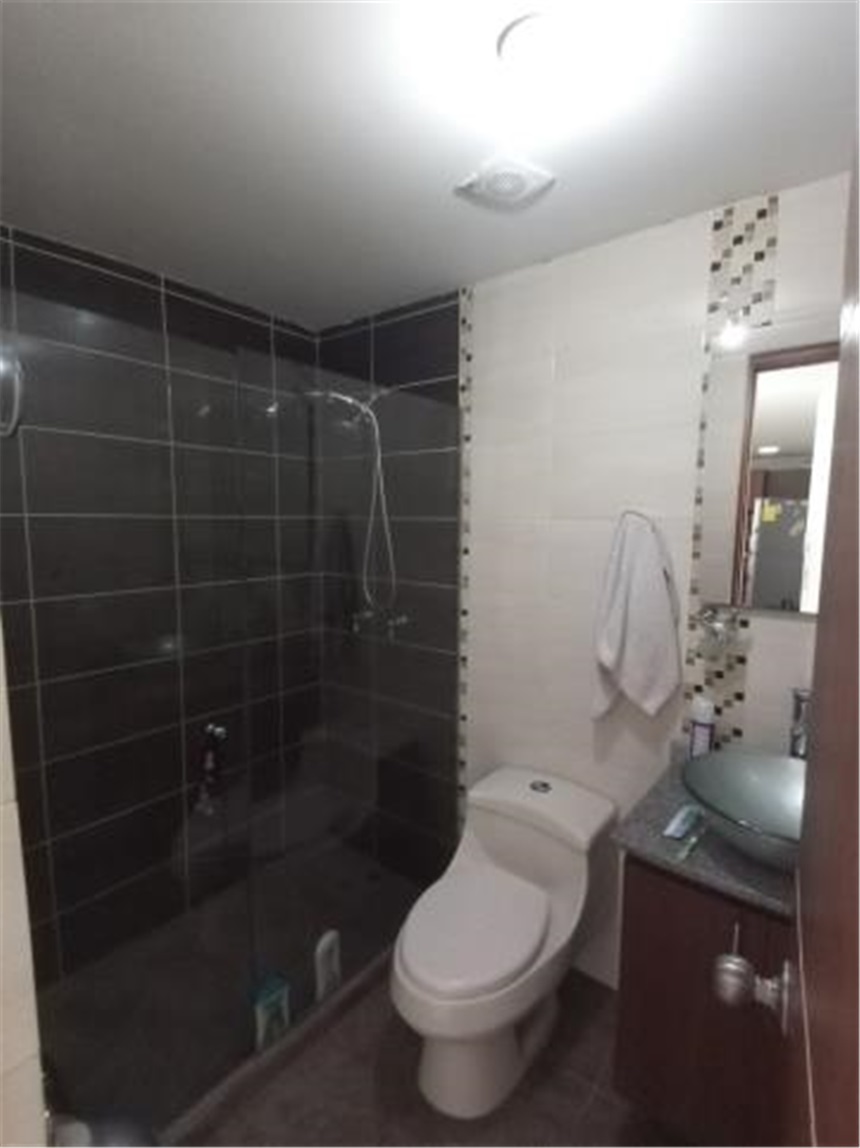 Edificio en venta en Los Colores, Medellín, 125 m² · foto 9 de 16