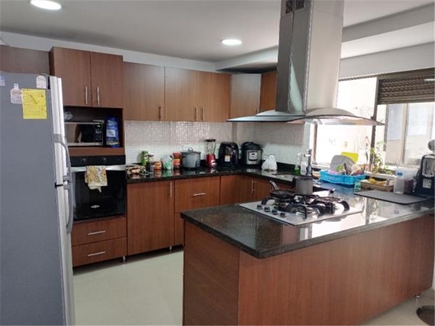 Edificio en venta en Los Colores, Medellín, 125 m² · foto 11 de 16
