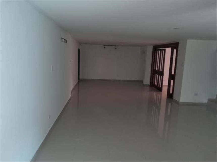Casa de 4 alcobas en venta en Riomar, Barranquilla, 507 m² · foto 4 de 20