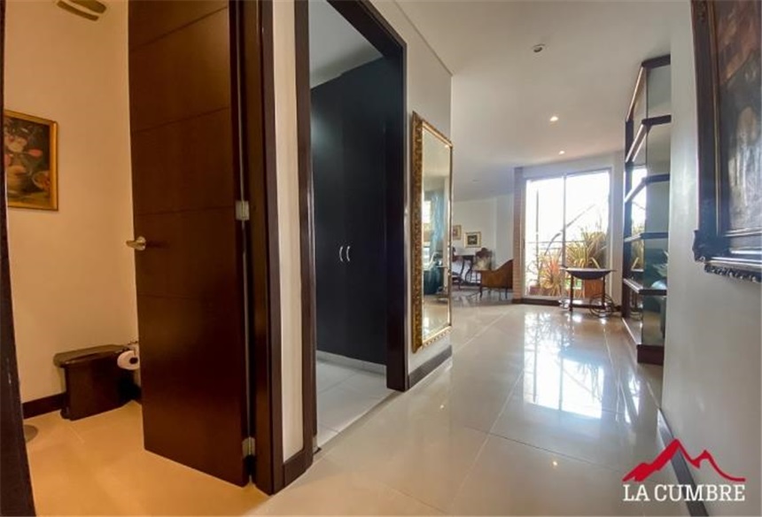 Apartamento de 2 alcobas en arriendo en Los Parra, Medellín, 145 m² · foto 8 de 12