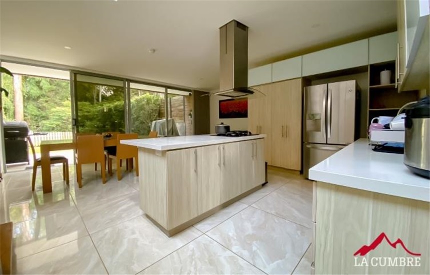 3BR House in San Lucas (240 m²)