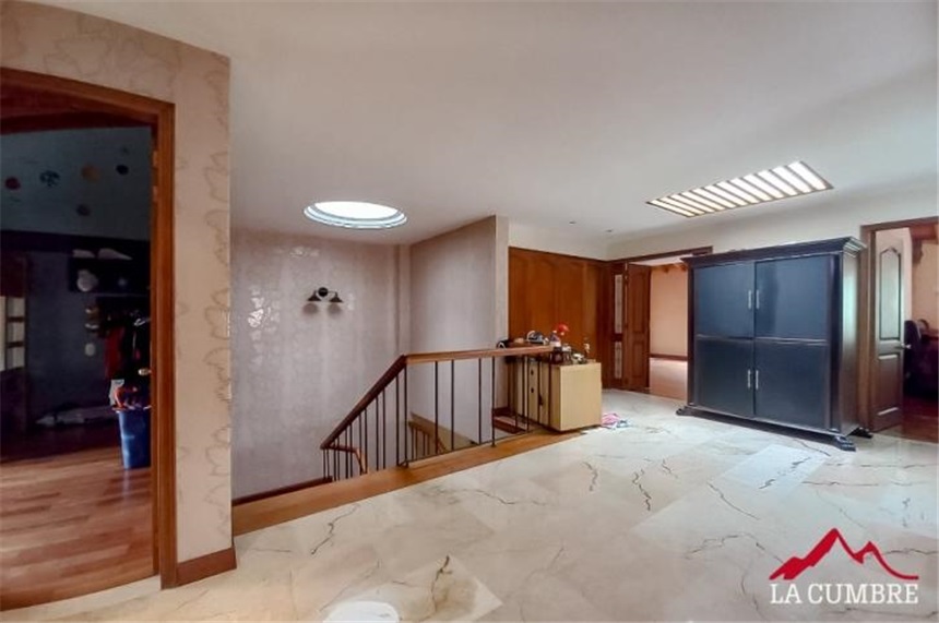 Casa de 4 alcobas en venta en Altos Del Poblado, Medellín, 290 m² · foto 10 de 16