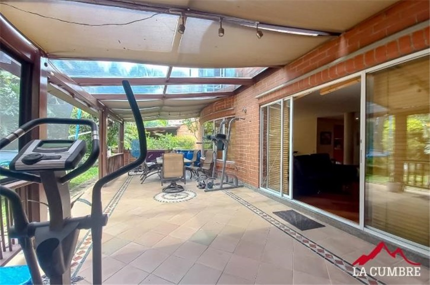 4BR House in El tesoro (290 m²) for Sale - 2