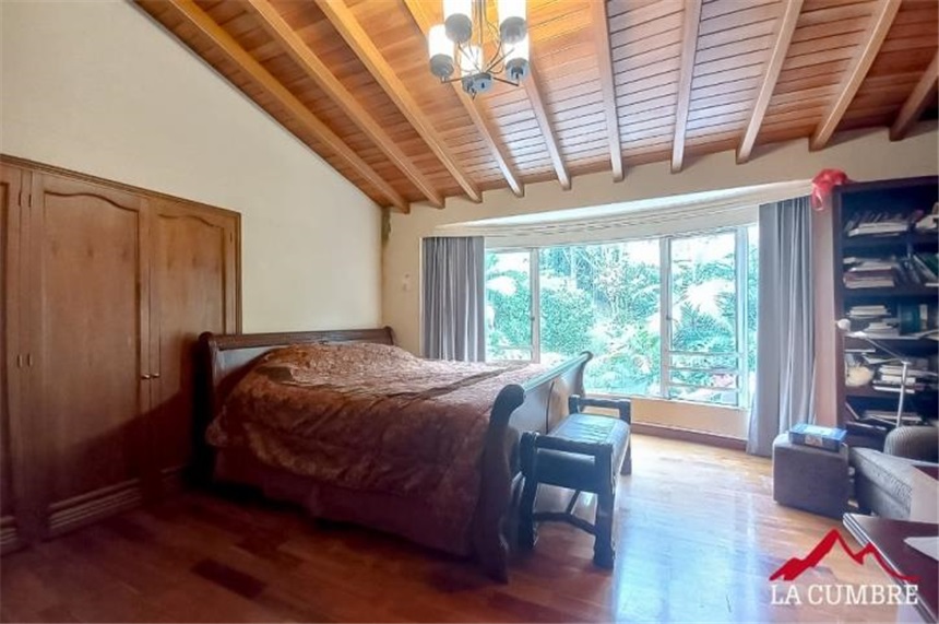 Casa de 4 alcobas en venta en Altos Del Poblado, Medellín, 290 m² · foto 14 de 16
