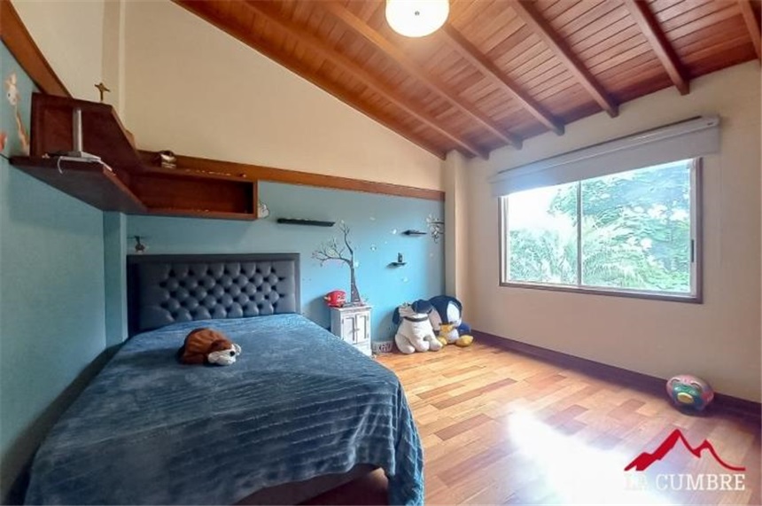 Casa de 4 alcobas en venta en Altos Del Poblado, Medellín, 290 m² · foto 12 de 16