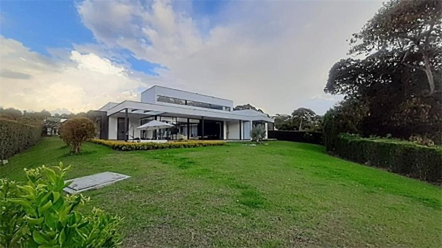 Casa de 4 alcobas en venta en Las Garzonas, El Carmen de Viboral · foto 23 de 24