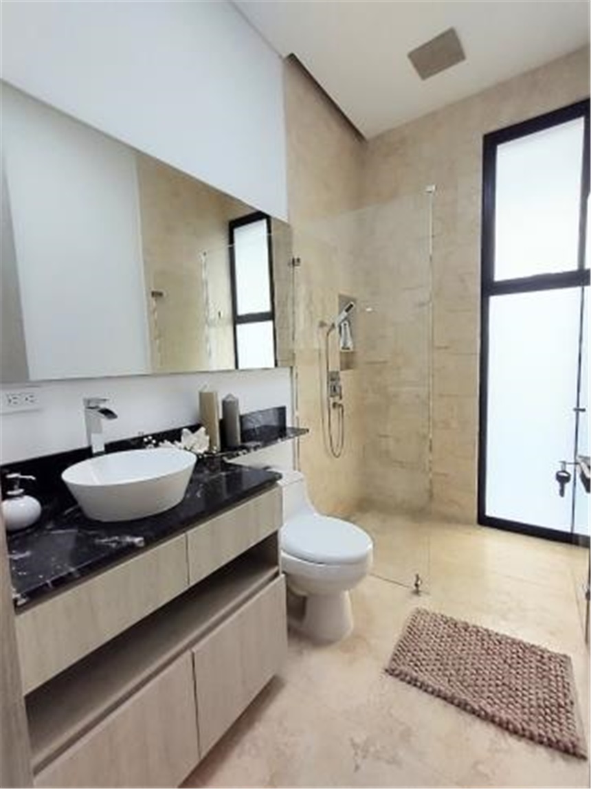 Casa de 4 alcobas en venta en Las Garzonas, El Carmen de Viboral · foto 15 de 24