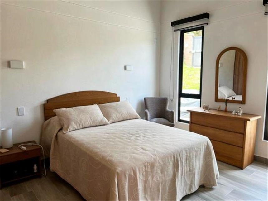 Casa de 2 alcobas en venta en Guayabito, Rionegro, 219 m² · foto 10 de 13