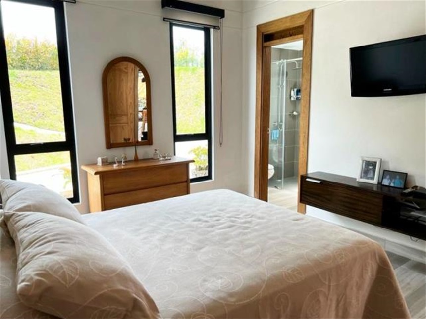 Casa de 2 alcobas en venta en Guayabito, Rionegro, 219 m² · foto 9 de 13