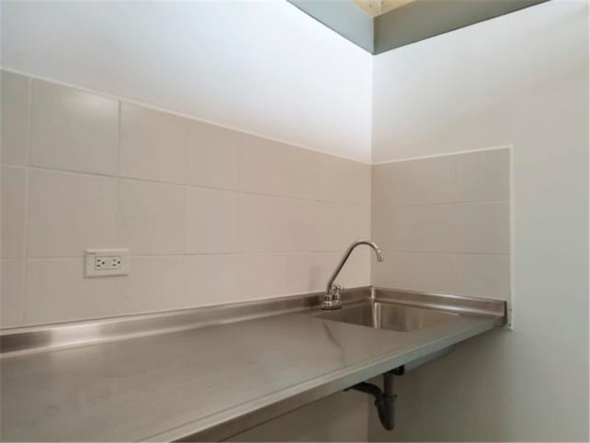 Oficina en arriendo en El Poblado, Medellín, 1940 m² · foto 15 de 16