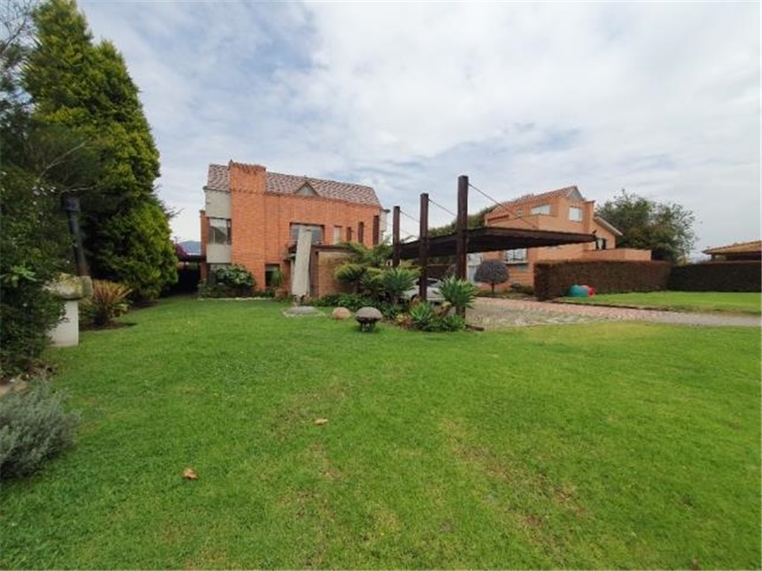 Casa de 4 alcobas en venta en La Balsa, Chía, 257 m² · foto 3 de 24