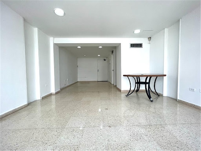 Local en Arriendo - Vista 2