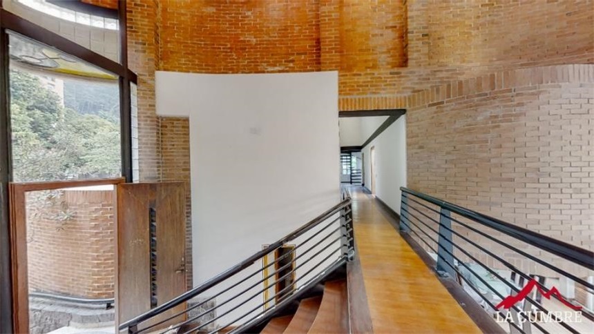 Casa de 5 alcobas en venta en El Tesoro, Medellín, 630 m² · foto 9 de 13