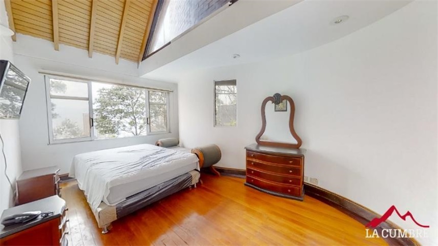Casa de 5 alcobas en venta en El Tesoro, Medellín, 630 m² · foto 12 de 13