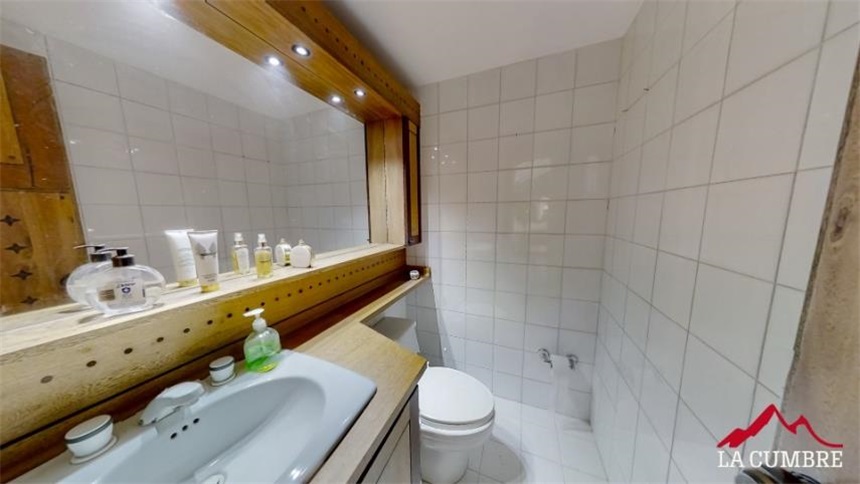 Casa de 5 alcobas en venta en El Tesoro, Medellín, 630 m² · foto 8 de 13