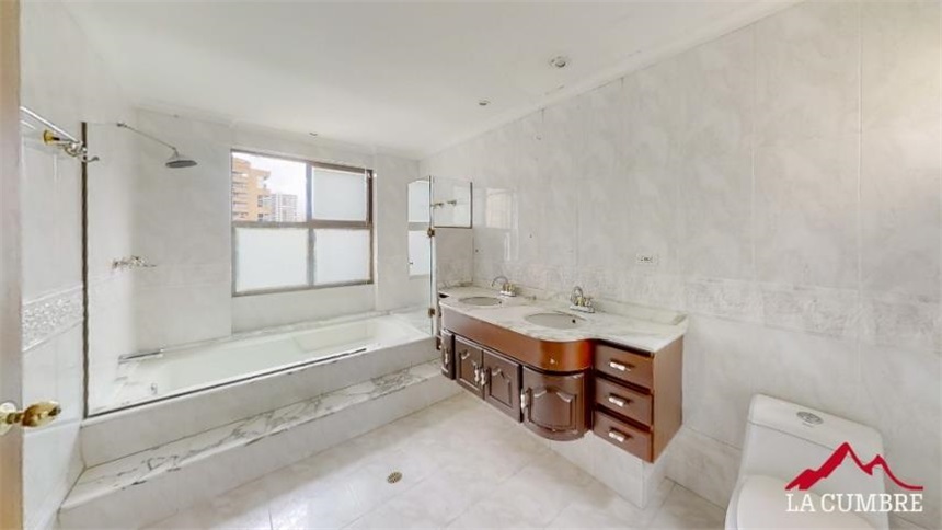 Apartamento en venta en El Poblado, Medellín · foto 14 de 16