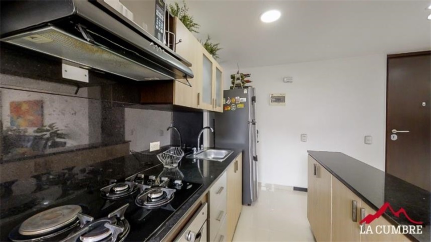 Apartamento de 2 alcobas en arriendo en Villa Carlota, Medellín, 75 m² · foto 5 de 12