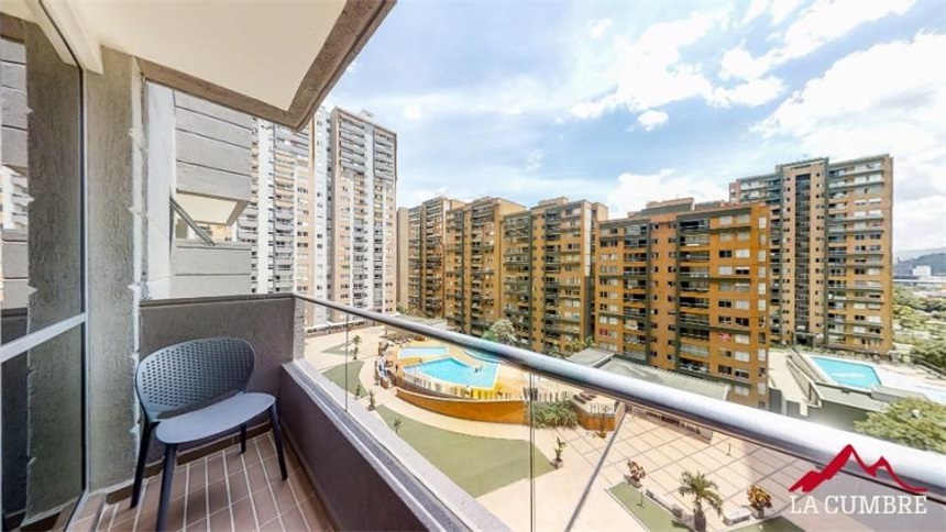 Apartamento de 2 alcobas en arriendo en Villa Carlota, Medellín, 75 m² · foto 2 de 12