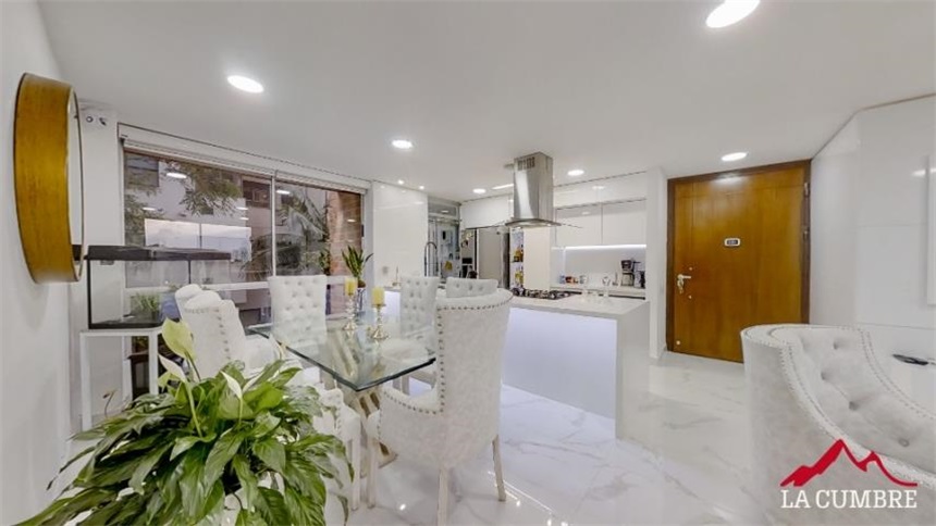 Apartamento de 2 alcobas en arriendo en Los Balsos, Medellín, 100 m² · foto 6 de 12
