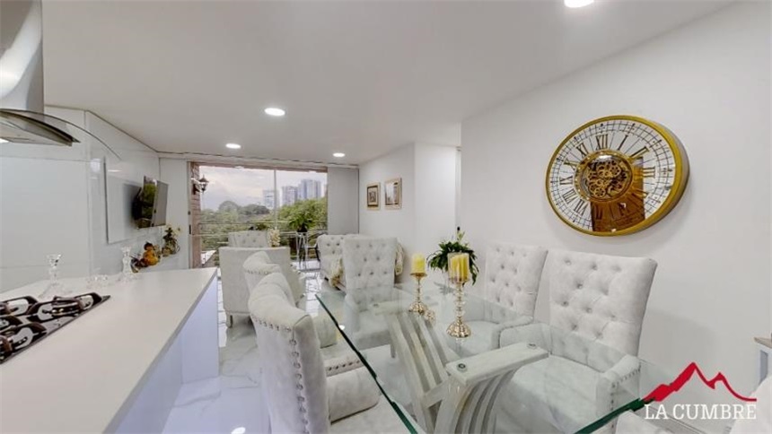Apartamento de 2 alcobas en arriendo en Los Balsos, Medellín, 100 m² · foto 7 de 12