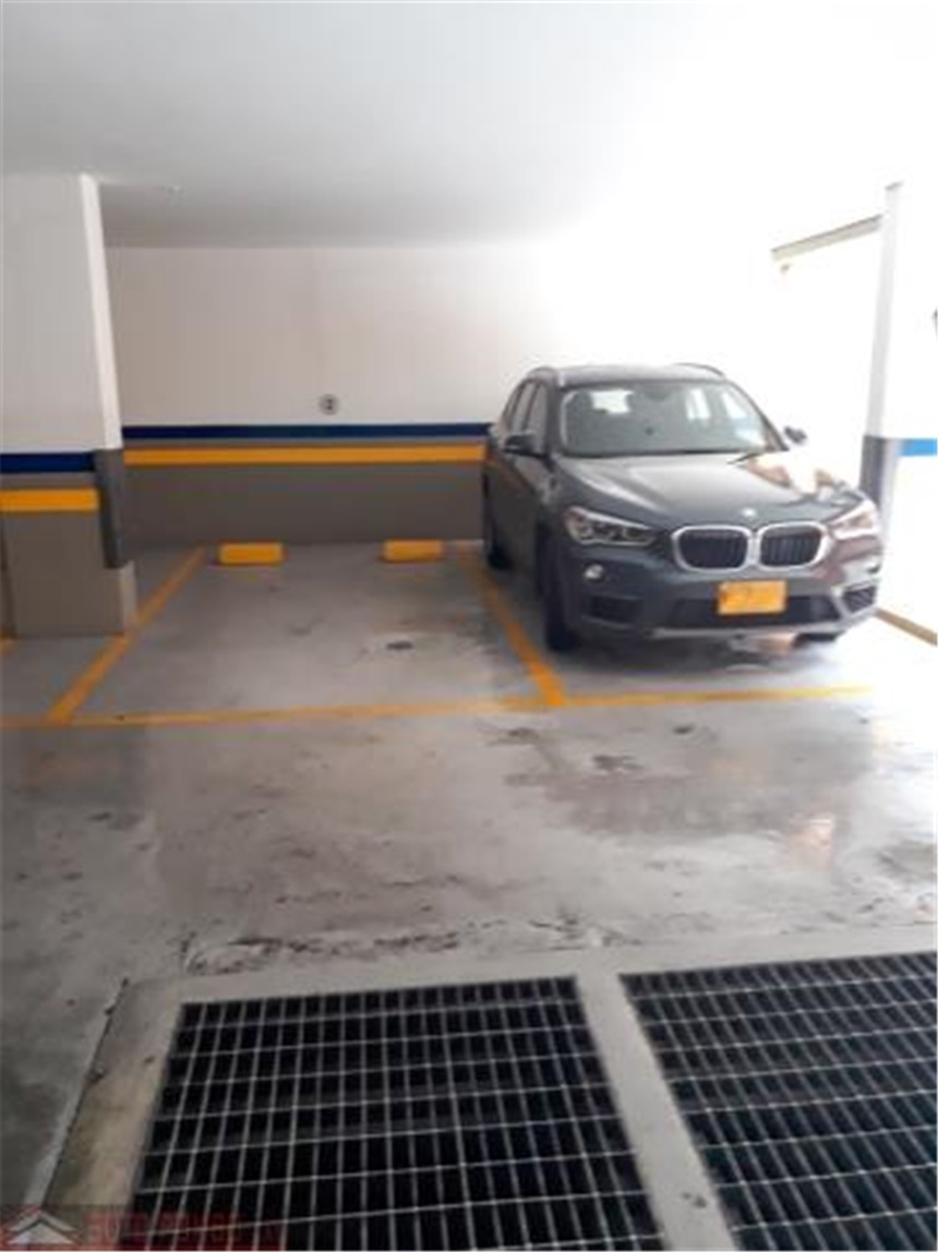 Piso – Bogotá, El Refugio - Vista 3