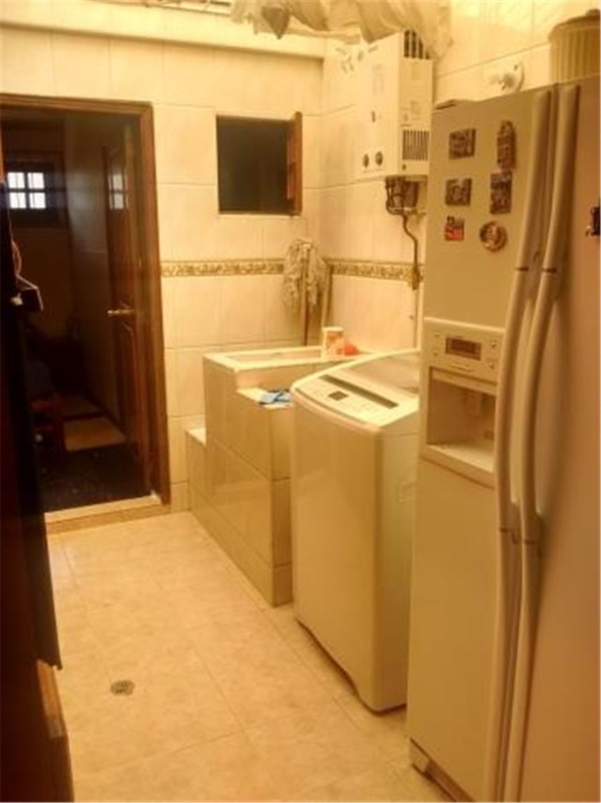 Casa en venta en Santa Barbara, Bogotá · foto 8 de 18
