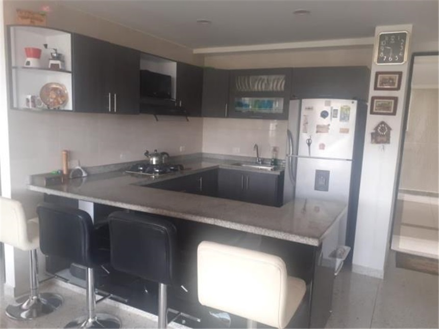 Apartamento de 3 alcobas en venta en Las Palmas, Ricaurte, 84 m² · foto 7 de 24
