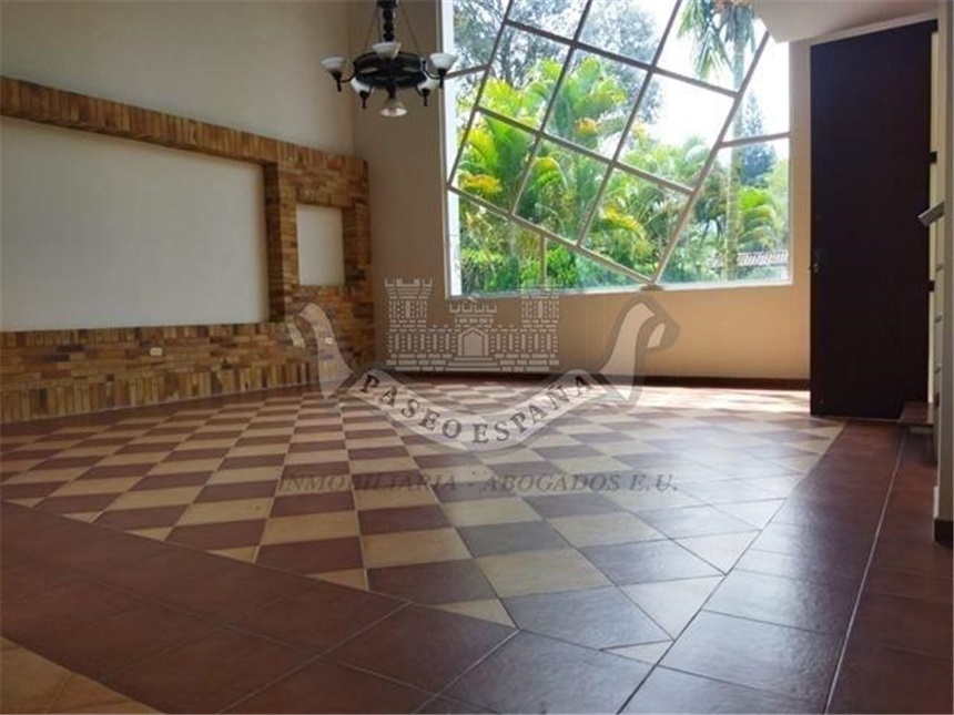 Casa de 5 alcobas en venta en Los Colorados, Piedecuesta · foto 2 de 18