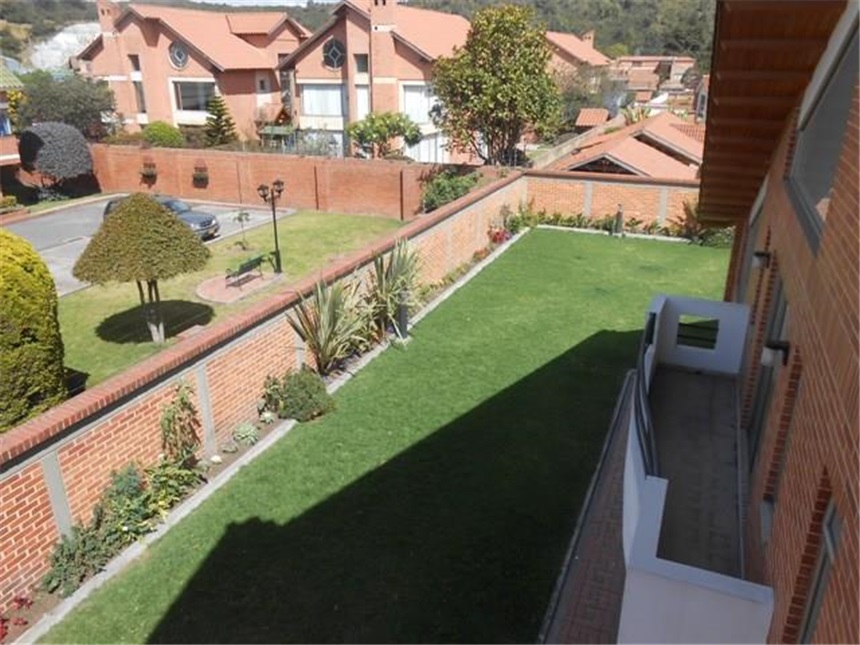 Casa en venta en San Jose De Bavaria, Bogotá · foto 15 de 24