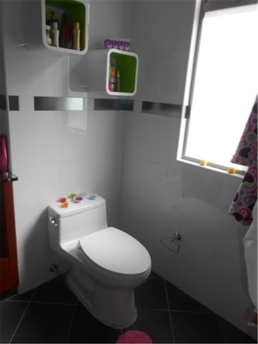 Casa en venta en San Jose De Bavaria, Bogotá · foto 12 de 24