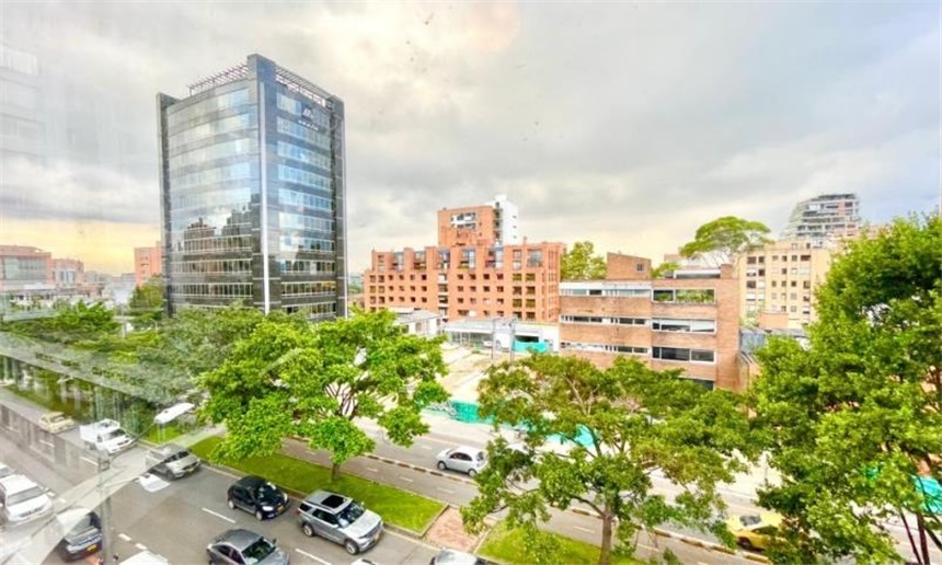 Apartamento de 3 alcobas en venta en El Retiro, Bogotá, 200 m² · foto 14 de 24