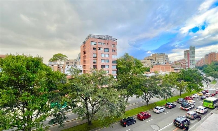 Apartamento de 3 alcobas en venta en El Retiro, Bogotá, 200 m² · foto 6 de 24