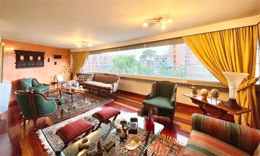Apartamento de 3 alcobas en venta en El Retiro, Bogotá, 200 m² · foto 5 de 24