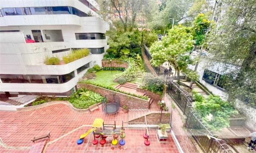 Apartamento de 3 alcobas en venta en El Retiro, Bogotá, 200 m² · foto 24 de 24
