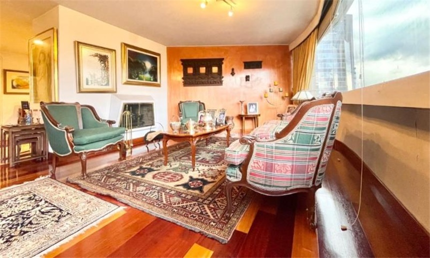 Apartamento de 3 alcobas en venta en El Retiro, Bogotá, 200 m² · foto 7 de 24