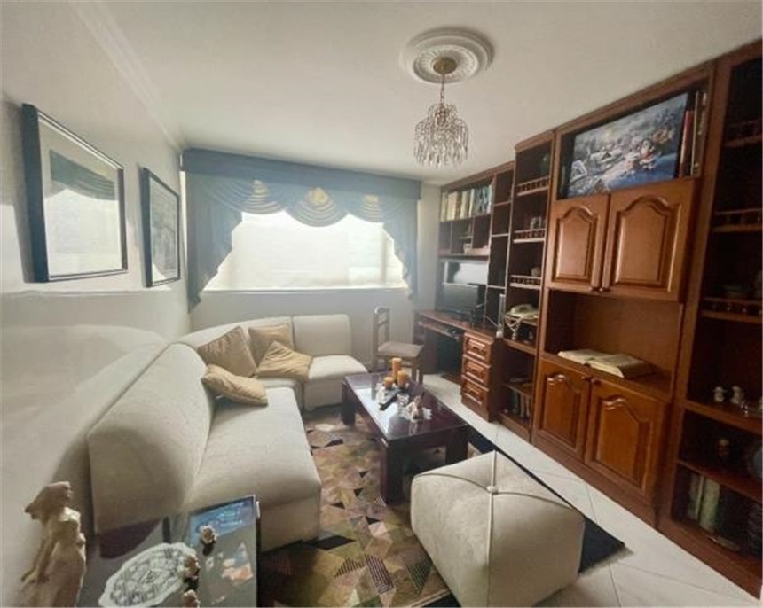 Piso – Bogotá, Capri, Localidad Usaquén - Más