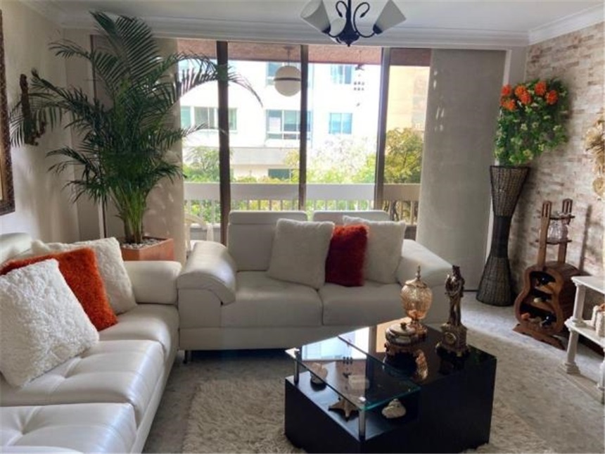 Apartamento en venta en Pinares, Pereira · foto 10 de 24
