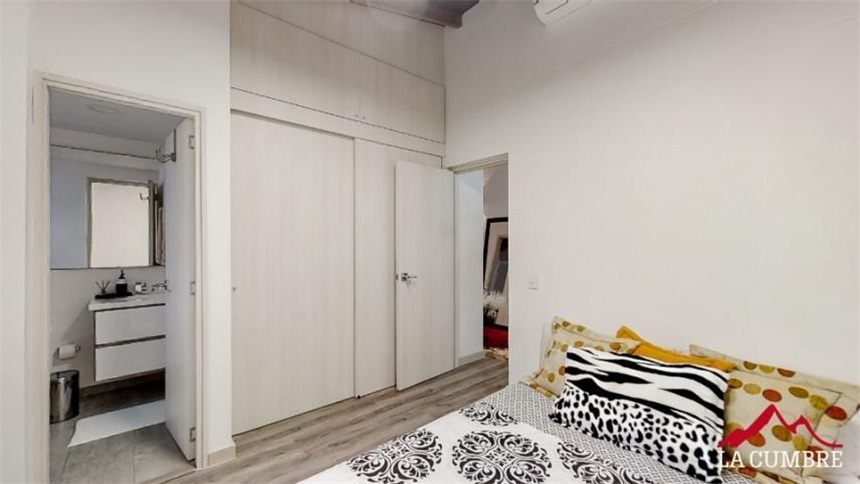 Casa de 3 alcobas en venta en Loma De Las Brujas, Envigado, 192 m² · foto 12 de 16