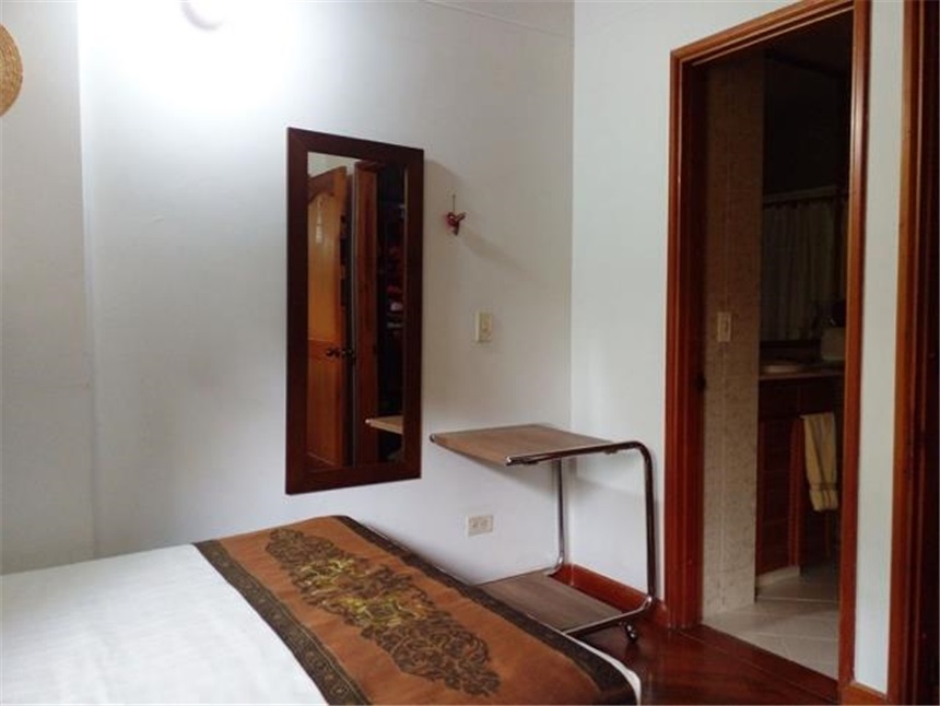 Casa de 3 alcobas en venta en Loma Del Chocho, Envigado, 228 m² · foto 14 de 20