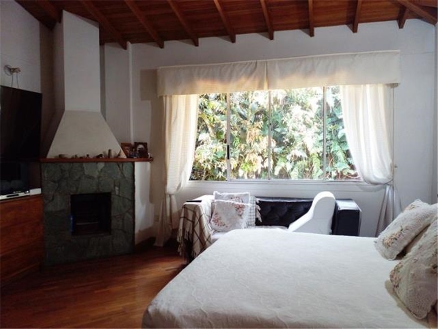 Casa de 3 alcobas en venta en Loma Del Chocho, Envigado, 228 m² · foto 10 de 20