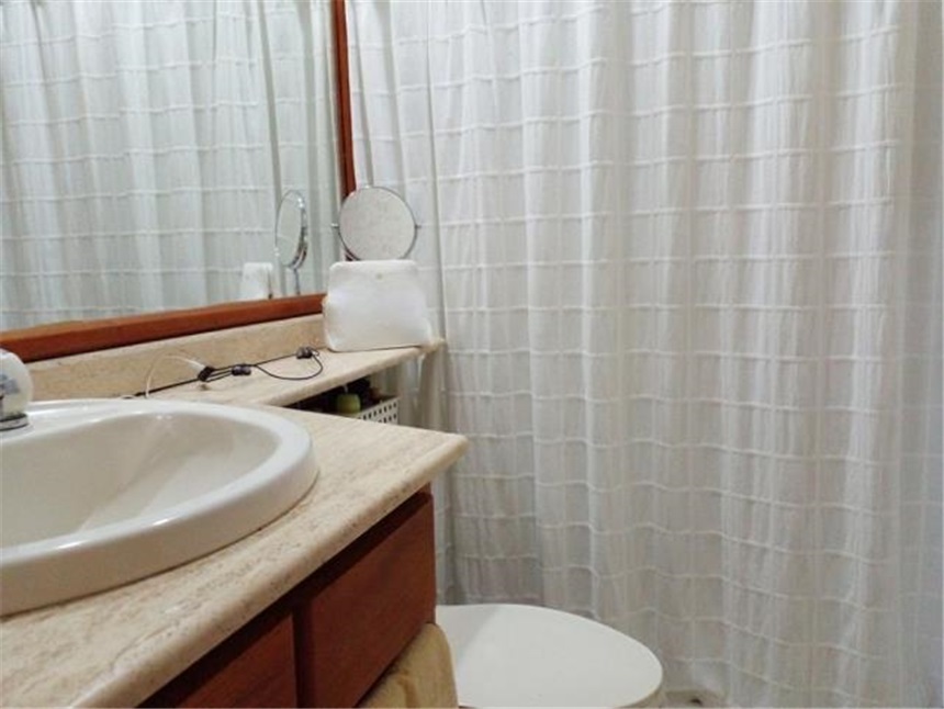 Casa de 3 alcobas en venta en Loma Del Chocho, Envigado, 228 m² · foto 17 de 20