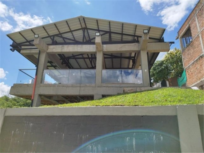 Local en Arriendo - Vista 2